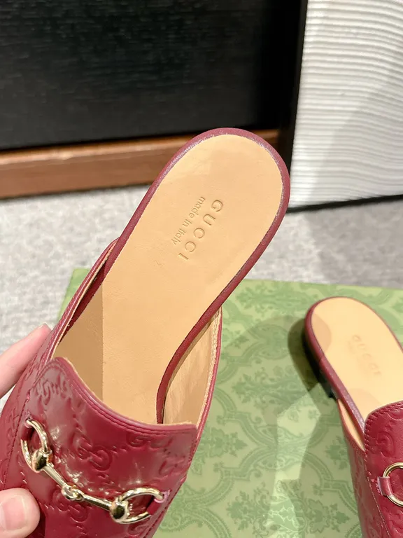 Gucci Shoe 